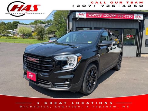 Used 2024 GMC Terrain SLT w/ Elevation Edition AWD/4WD image 1