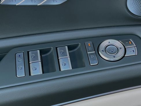 New 2025 Genesis GV80 3.5T image 13