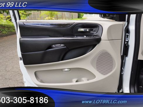 Used 2014 RAM C/V Tradesman w/ UConnect Hands-Free Group FWD image 25