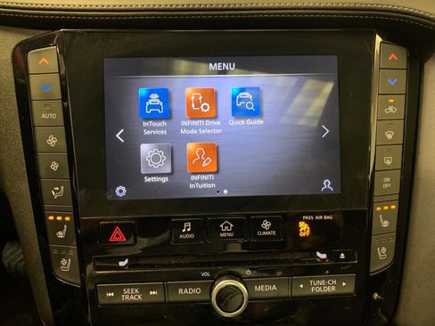 Used 2021 INFINITI QX50 Sensory image 25