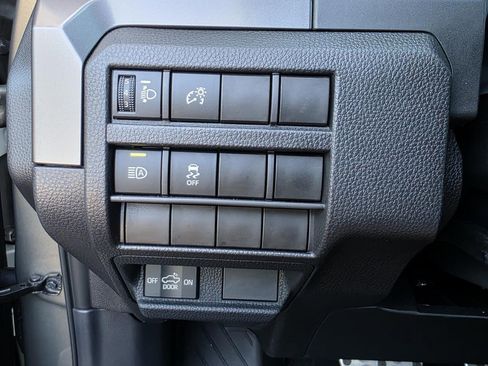 Used 2025 Toyota Tacoma TRD Sport image 20