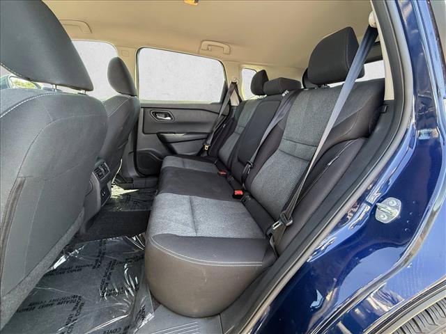 Used 2024 Nissan Rogue SV FWD image 21