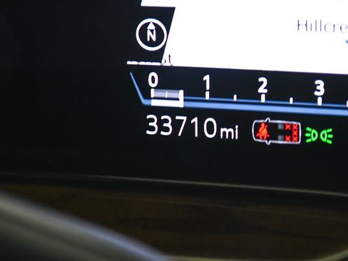 Used 2023 Cadillac Escalade Premium Luxury Platinum AWD/4WD image 21