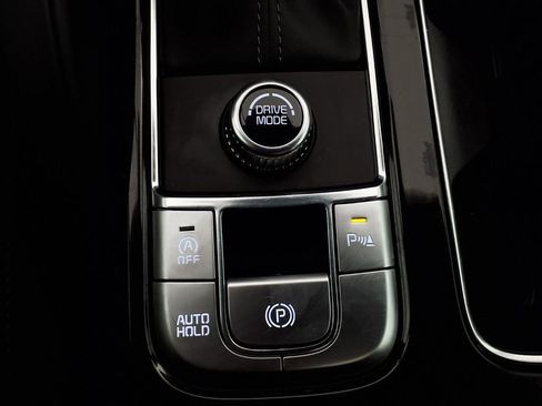Used 2025 Kia Telluride S FWD image 23