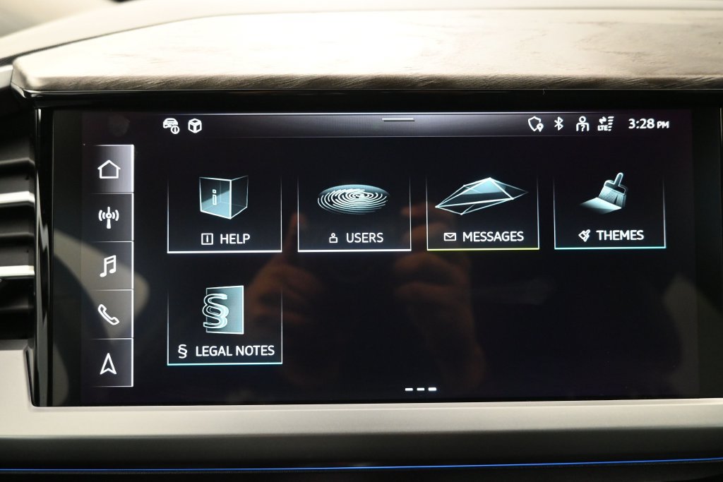 Used 2024 Audi Q4 e-tron Prestige AWD/4WD image 12