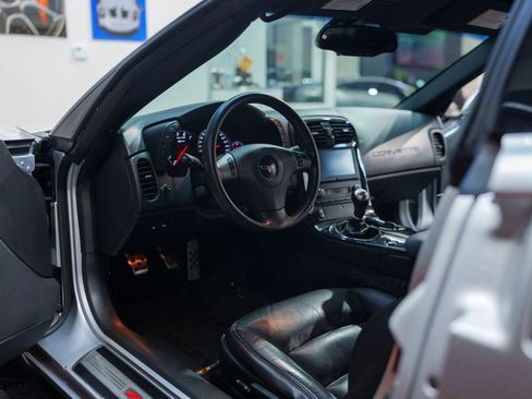 Used 2009 Chevrolet Corvette Z06 w/ Preferred Equipment Group image 31