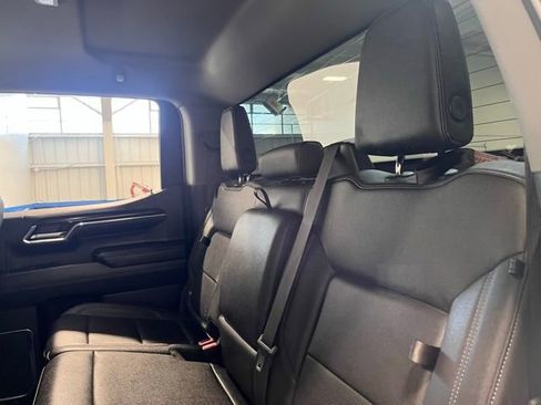Used 2024 GMC Sierra 1500 SLT image 19