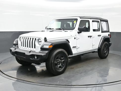 Used 2023 Jeep Wrangler Sport image 4