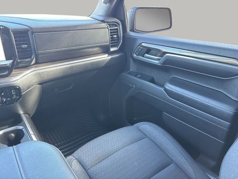 Used 2023 Chevrolet Silverado 1500 RST w/ Z71 Off-Road Package image 16