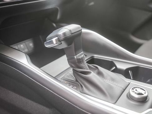Certified 2025 Kia Sorento LX FWD image 24