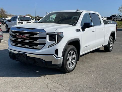 Used 2023 GMC Sierra 1500 SLE image 3