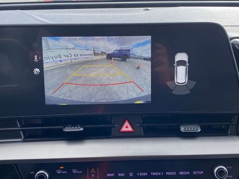 Used 2023 Kia Sportage EX image 28