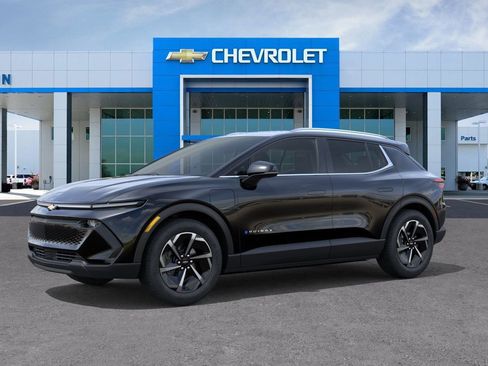 New 2026 Chevrolet Equinox EV LT image 2