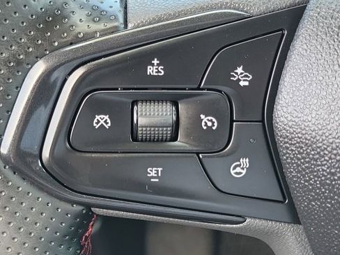 Used 2024 Chevrolet Trax RS w/ Driver Confidence Package image 8