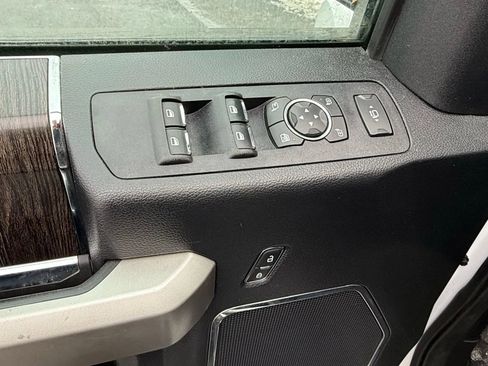 Used 2021 Ford F250 Lariat image 17