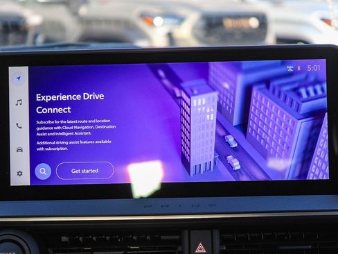 New 2026 Toyota Prius Plug-In Hybrid FWD image 17