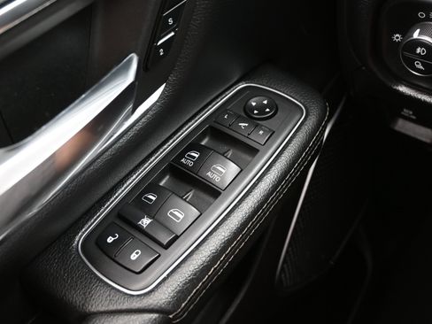 Used 2019 RAM 1500 Laramie w/ Sport Appearance Package image 25