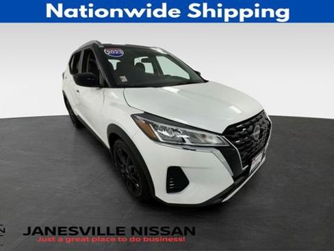 Certified 2023 Nissan Kicks SV FWD image 1