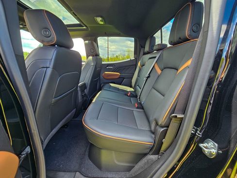 New 2026 GMC Canyon AT4 w/ Technology Plus Package AWD/4WD image 33