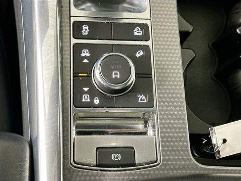 Used 2018 Land Rover Range Rover Sport Supercharged image 23