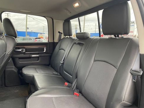 Used 2014 RAM 1500 Laramie w/ Convenience Group image 17