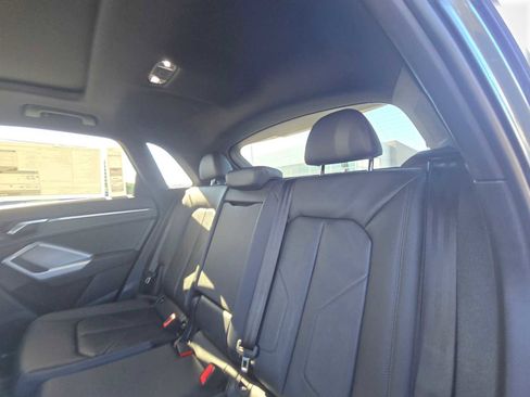New 2025 Audi Q3 2.0T Premium image 17