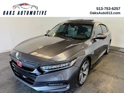 Used 2018 Honda Accord Touring image 1