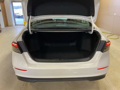 Used 2025 Honda Accord SE image 18