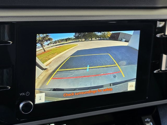 Used 2025 Toyota Tundra SR5 w/ SR5 Convenience Package AWD/4WD image 12