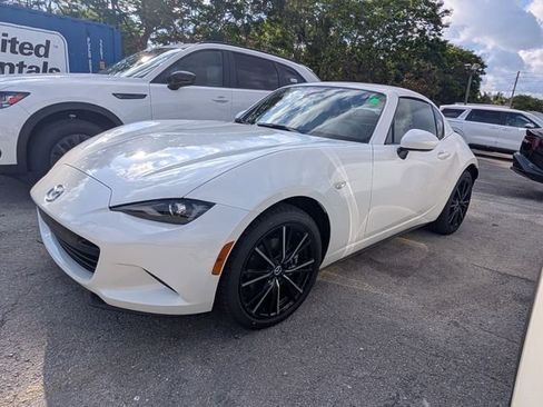 New 2026 MAZDA MX-5 Miata RF Grand Touring image 3