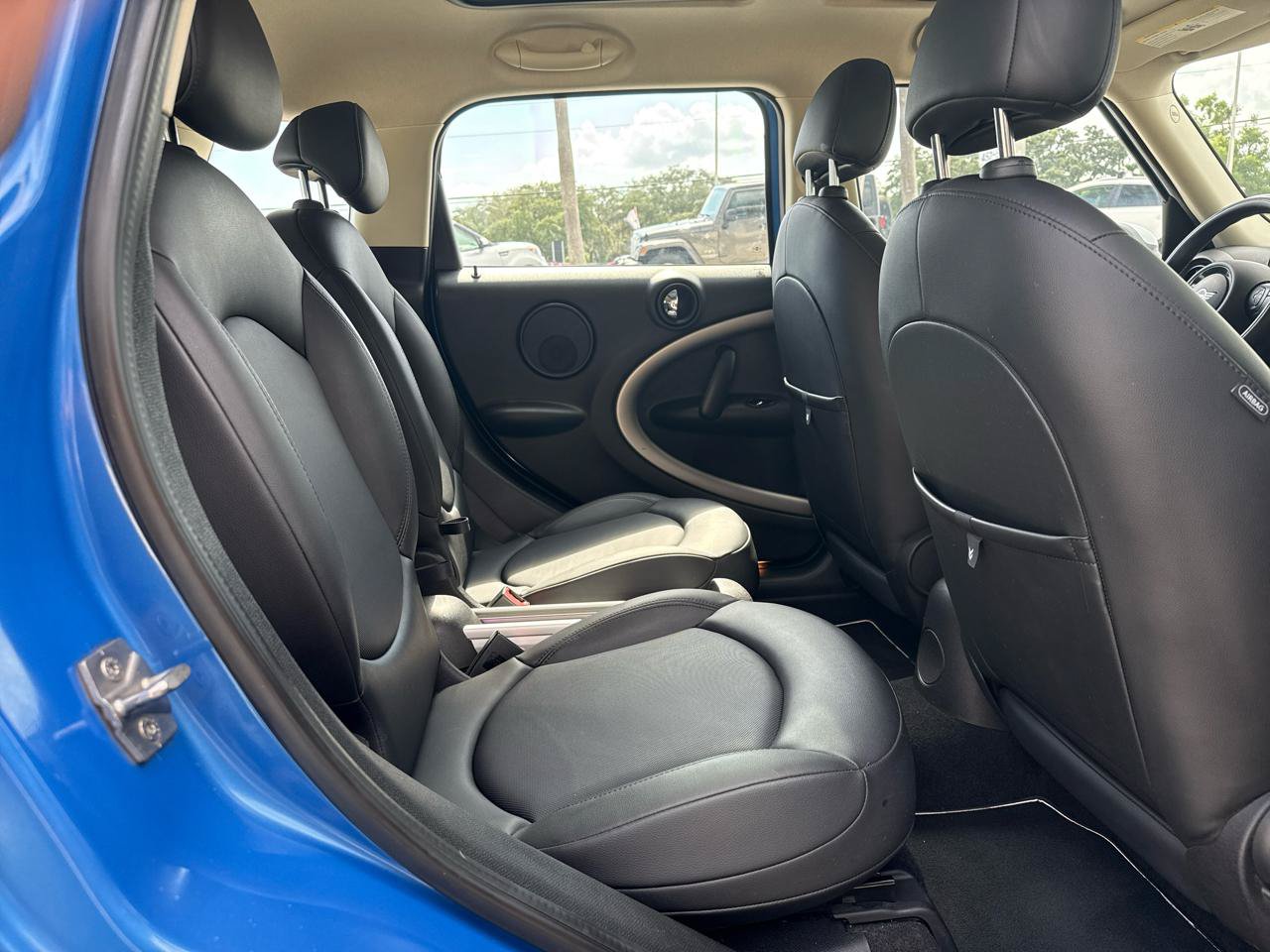 Used 2012 MINI Cooper Countryman FWD image 15