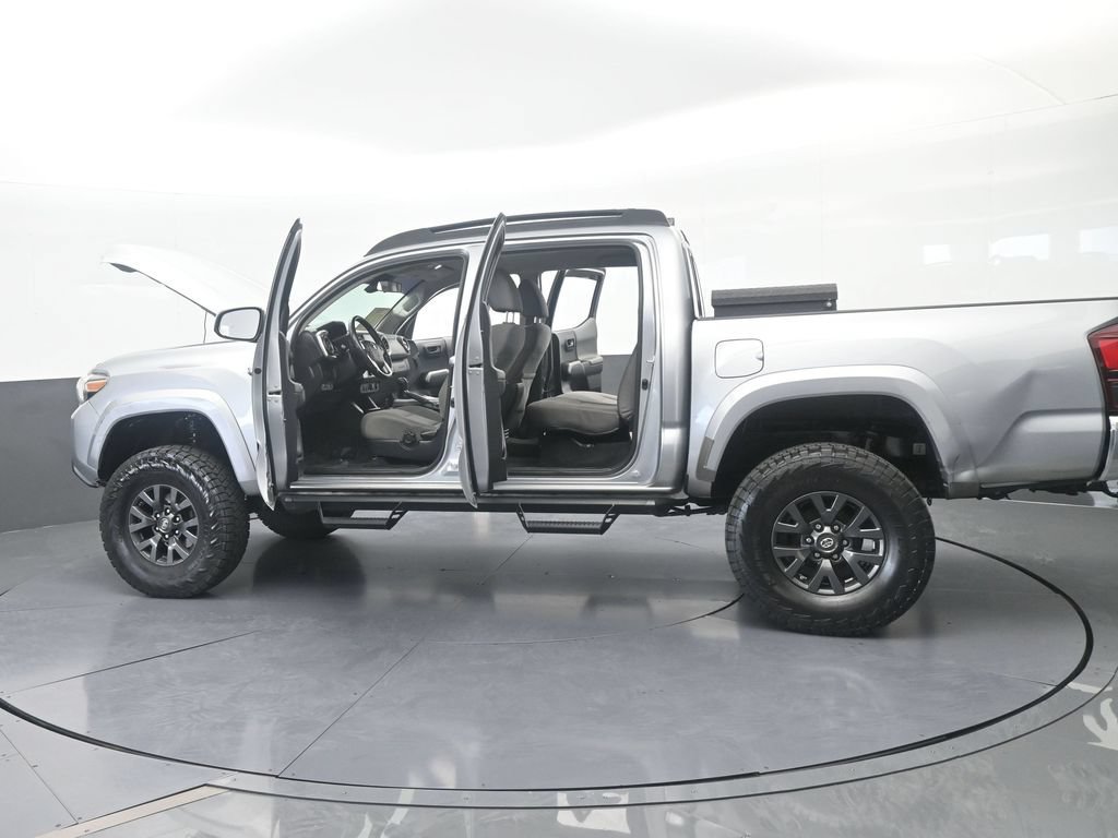 Used 2021 Toyota Tacoma SR5 w/ SR5 Appearance Package (SM) RWD image 73
