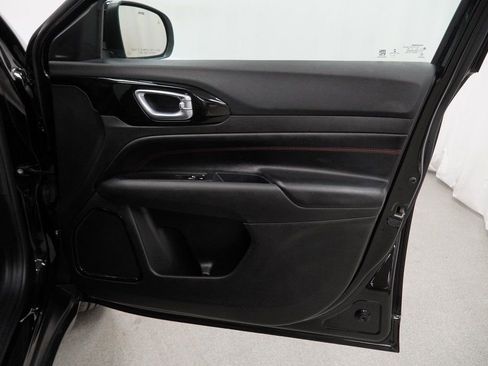 Certified 2022 Jeep Compass Trailhawk w/ Trailhawk Elite Group image 48