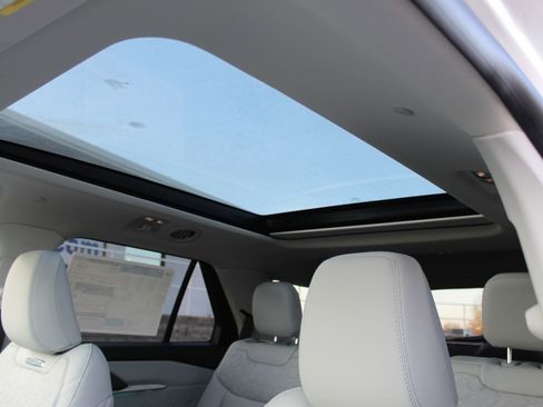 New 2026 Ford Explorer Platinum image 26