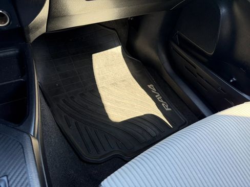 Used 2015 Toyota RAV4 LE image 24