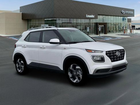 New 2026 Hyundai Venue SEL image 10