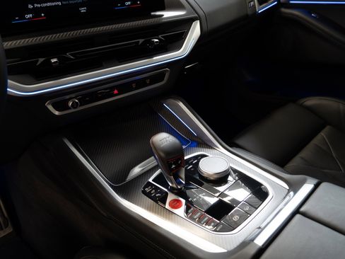 Used 2023 BMW XM image 26