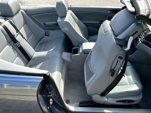 Used 2001 BMW 325Ci Convertible image 18