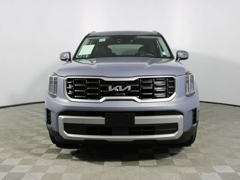 Used 2023 Kia Telluride S image 2