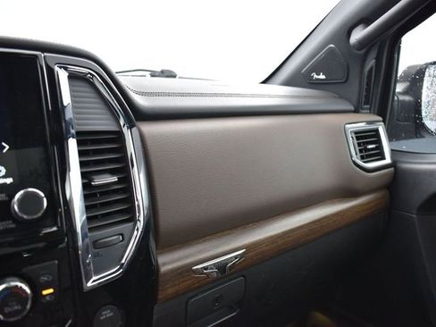 Used 2021 Nissan Titan Platinum Reserve w/ Moonroof Package image 20