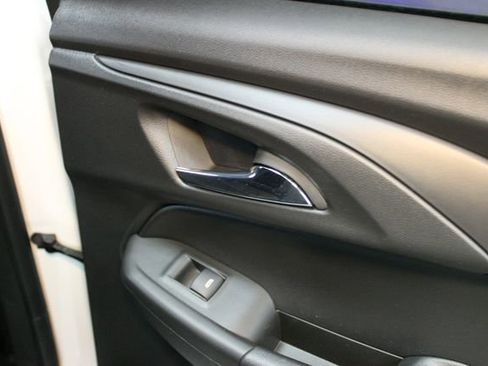 Used 2025 Chevrolet TrailBlazer LT w/ Convenience Package image 12