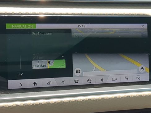 Used 2019 Land Rover Range Rover Velar R-Dynamic SE image 20