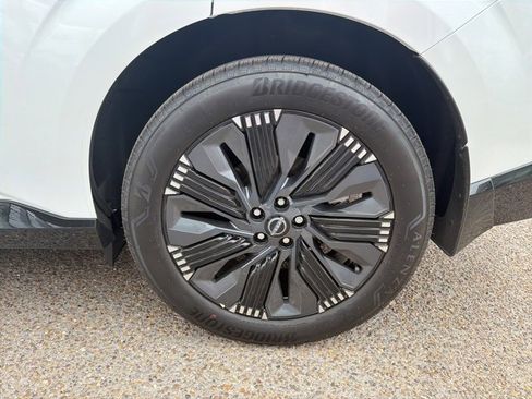 Certified 2026 Nissan Murano Platinum w/ Cargo Package image 15