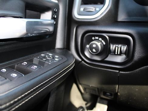 Used 2025 RAM 2500 Laramie w/ Sport Appearance Package AWD/4WD image 28