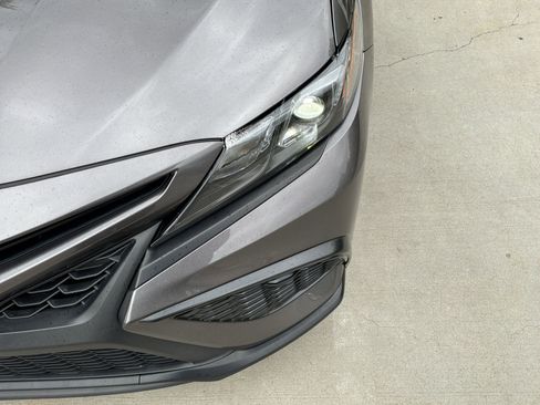 Used 2024 Toyota Camry SE FWD image 6