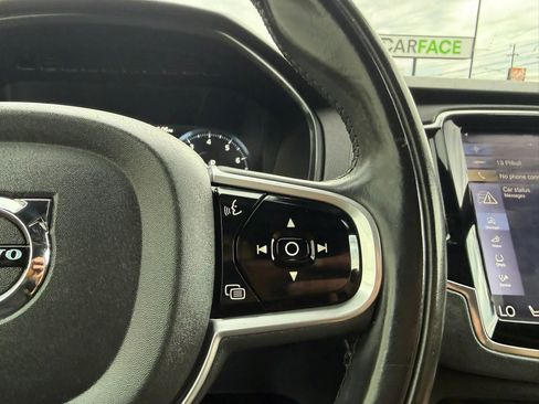Used 2018 Volvo XC90 T6 Momentum w/ Convenience Package AWD/4WD image 32
