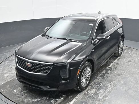 Used 2024 Cadillac XT4 Premium Luxury image 40