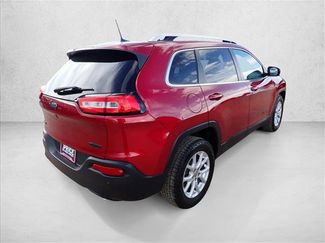 Used 2017 Jeep Cherokee Latitude w/ Safety/Convenience Group AWD/4WD video 4