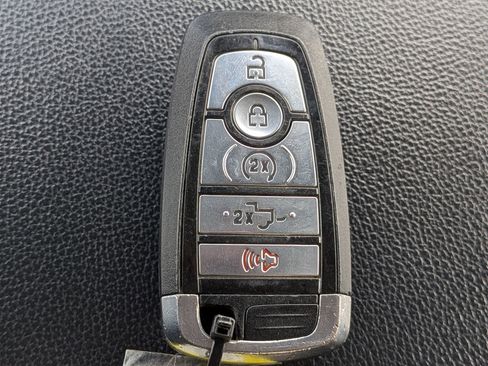 Used 2021 Ford F150 Lariat image 32