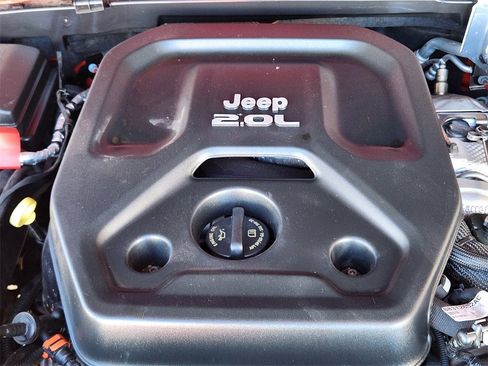 Used 2022 Jeep Wrangler Unlimited Sahara w/ Cold Weather Group image 14